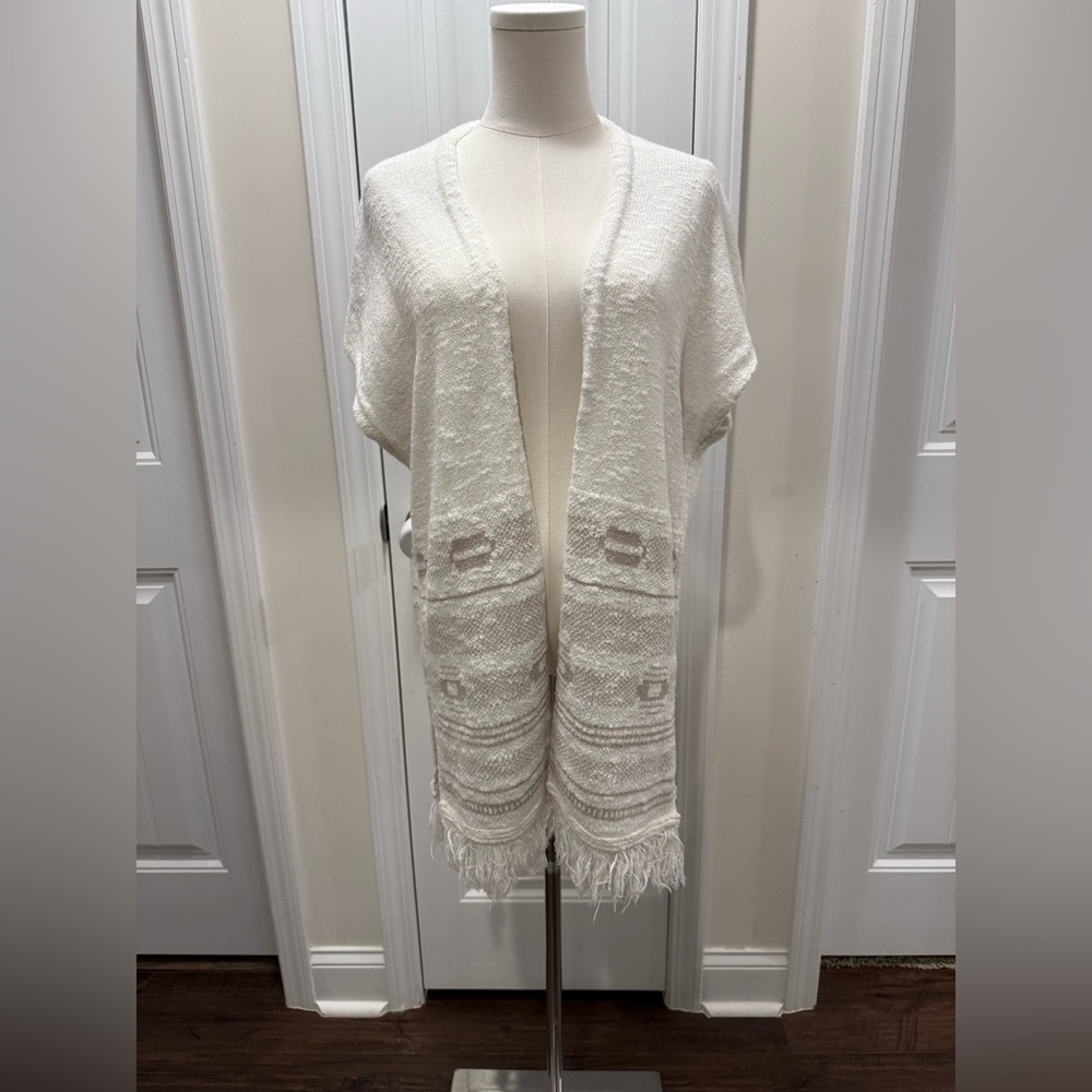 Old Navy Cream Patterned Boho Short Sleeve Cardigan